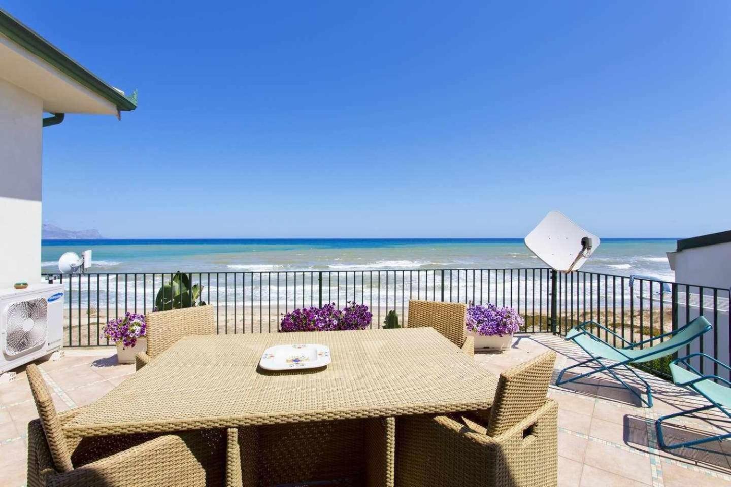 Dune Home Alloggi Sul Mare Alcamo Marina Ruang foto